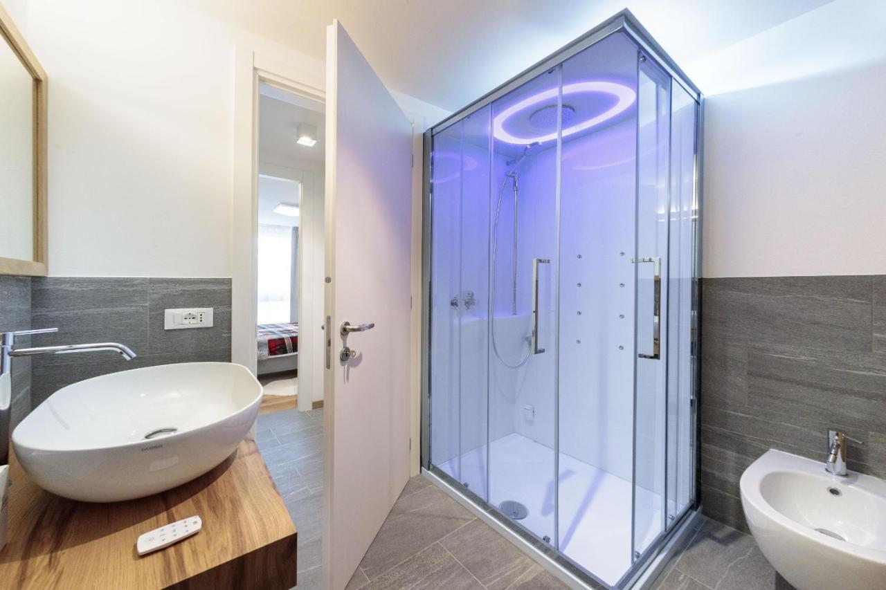 Hellochalet - The One - Garage, Bootdryer, Home Theatre With Subwoofer, Netflix, Hydromassage Turkish Bath 브루일서비니아 외부 사진